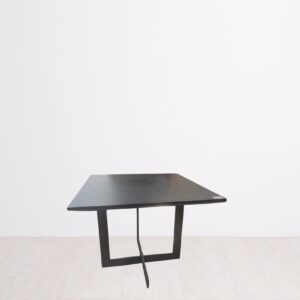 Mesa cuadrada pie hierro