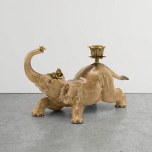 Candelabro elefante izquierda